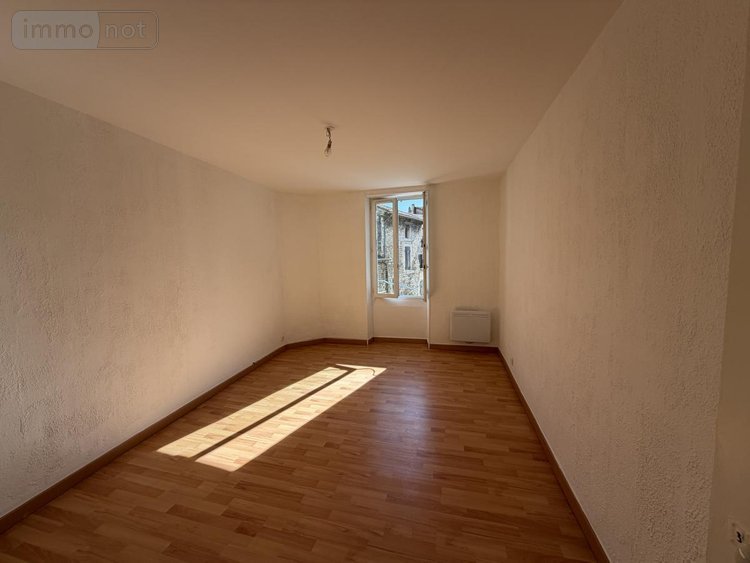 Location maison Pierrelatte 26700 Drôme 65 m2 3 pièces 620 euros