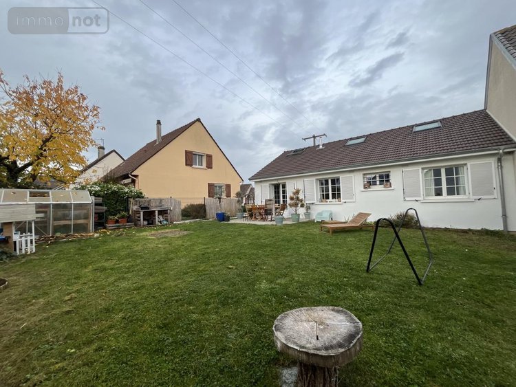 Location maison Montbré 51500 Marne 96 m2 5 pièces 1100 euros