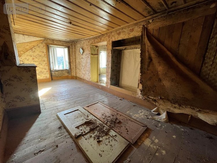 Maison a vendre Saint-Georges 15100 Cantal 200 m2  74200 euros