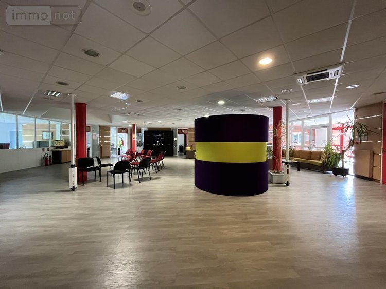 Fonds et murs commerciaux a vendre Laon 02000 Aisne 860 m2  999000 euros