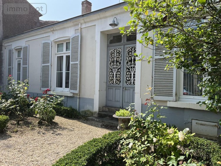 Maison a vendre Luçon 85400 Vendée 199 m2 7 pièces 342000 euros