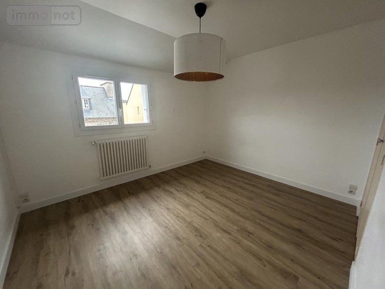 Location appartement Yffiniac 22120 Côtes-d'Armor 50 m2  540 euros