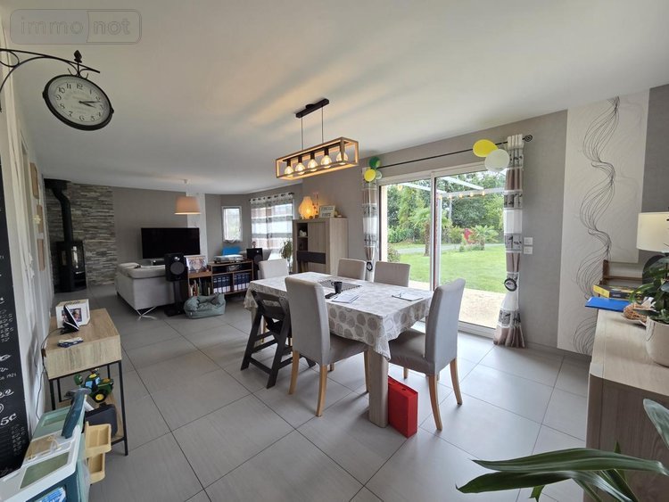 Maison a vendre Plougonven 29640 Finistère 170 m2 7 pièces 343800 euros