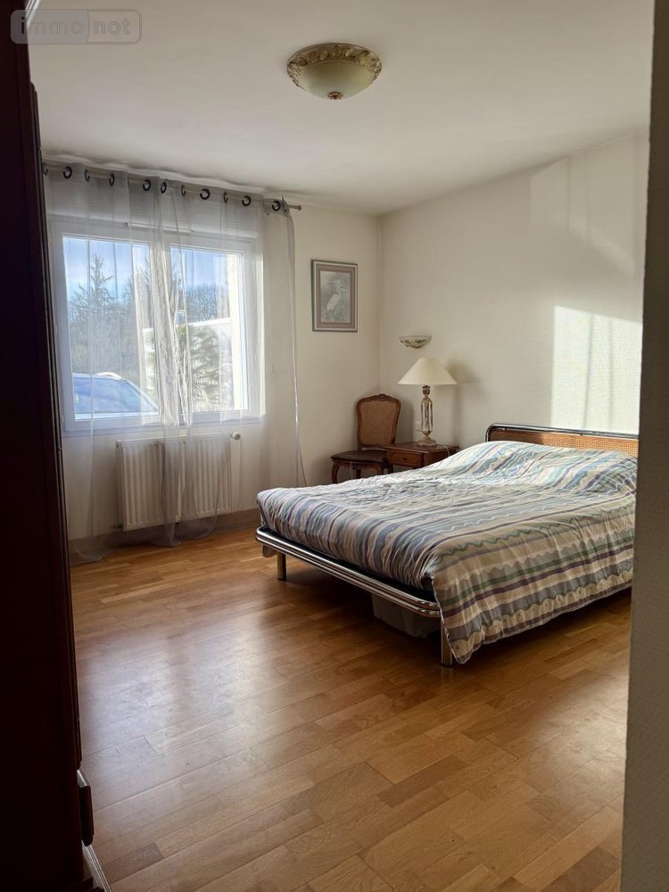 Maison a vendre Sainte-Flaive-des-Loups 85150 Vendée 167 m2 4 pièces 248000 euros