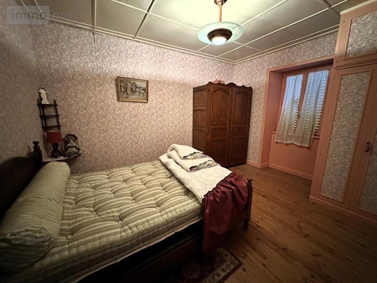 Maison a vendre Paulhac 15430 Cantal 154 m2  106000 euros