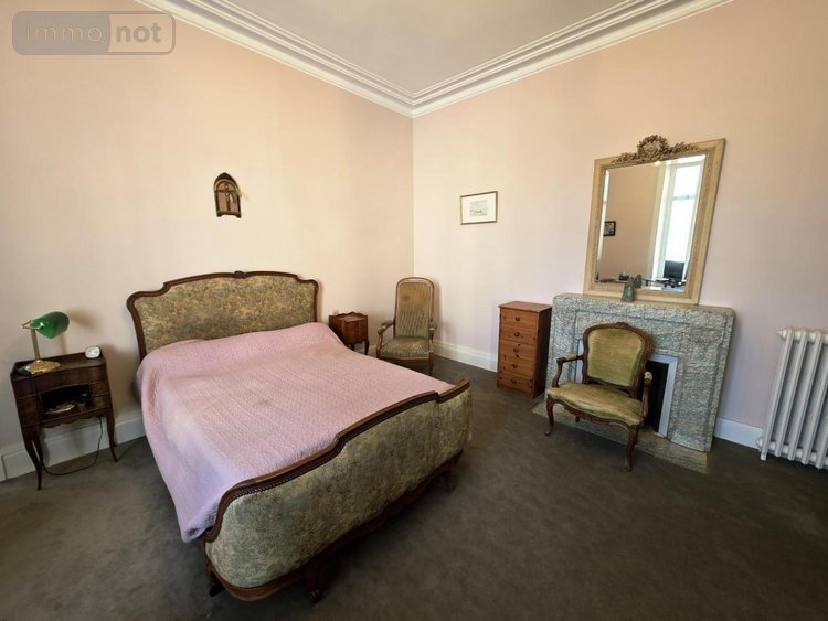 Immeuble a vendre Vannes 56000 Morbihan 247 m2  1138500 euros