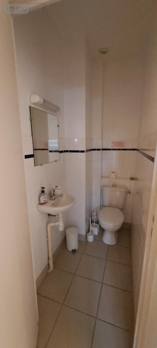 Location fonds et murs commerciaux Boves 80440 Somme 80 m2  750 euros