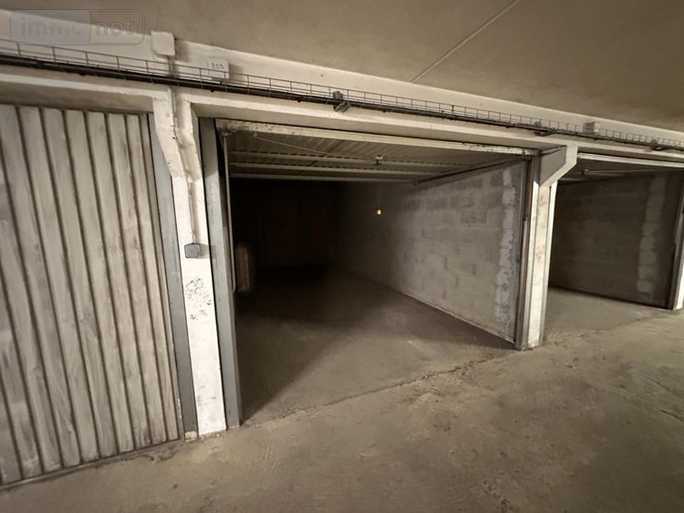Garage et parking a vendre Vannes 56000 Morbihan 20 m2  52183 euros