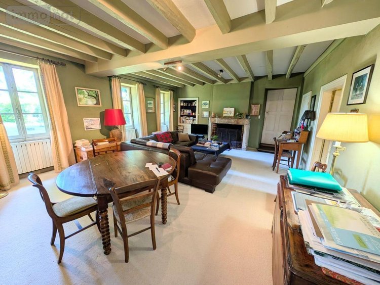 Maison a vendre Broût-Vernet 03110 Allier 365 m2 13 pièces 298680 euros
