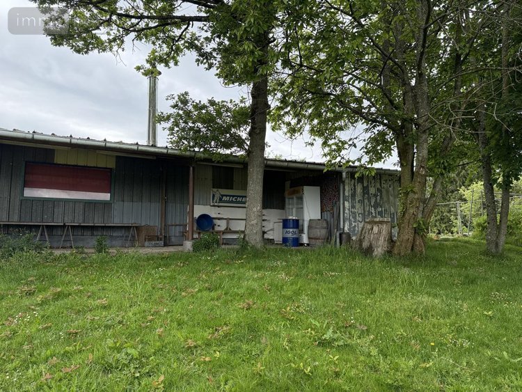 Immeuble a vendre Ménéac 56490 Morbihan 300 m2  74500 euros
