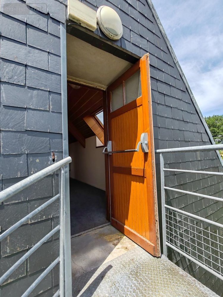 Immeuble a vendre Plounéour-Ménez 29410 Finistère 250 m2  121210 euros