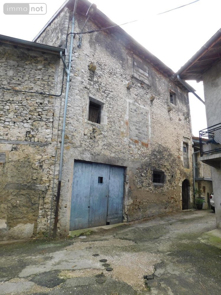 Immeuble a vendre Pont-d'Ain 01160 Ain 138 m2  75500 euros