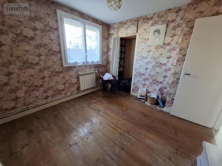 Maison a vendre Saintes 17100 Charente-Maritime 80 m2 5 pièces 141642 euros