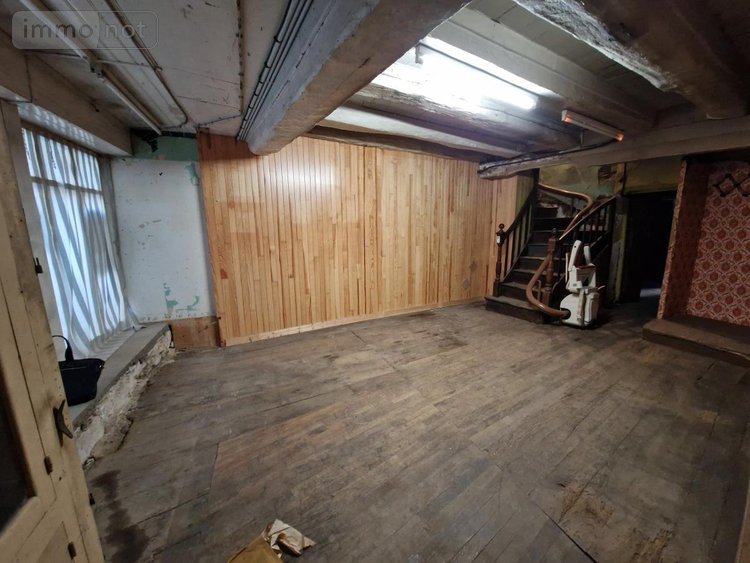 Immeuble a vendre Pontivy 56300 Morbihan 314 m2  234540 euros