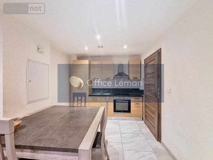 Immeuble a vendre Ségny 01170 Ain 310 m2  1200000 euros