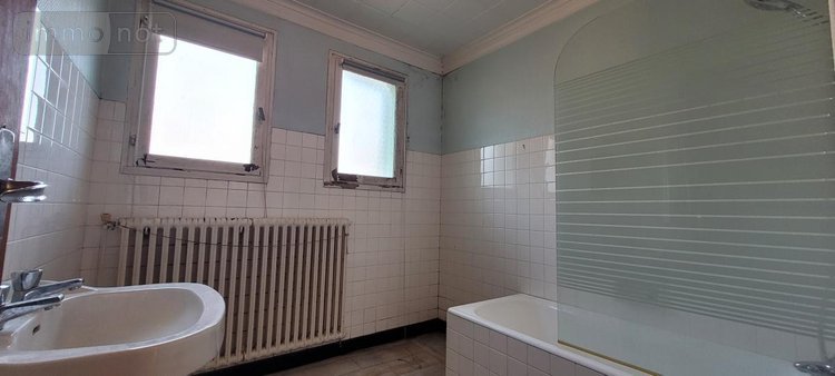 Maison a vendre Cléguer 56620 Morbihan 165 m2  198280 euros