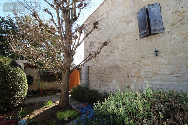 Maison a vendre Saintes 17100 Charente-Maritime 199 m2 5 pièces 262300 euros