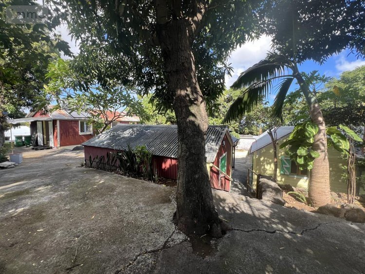 Maison a vendre Saint-Pierre 97410 Réunion 85 m2  393250 euros