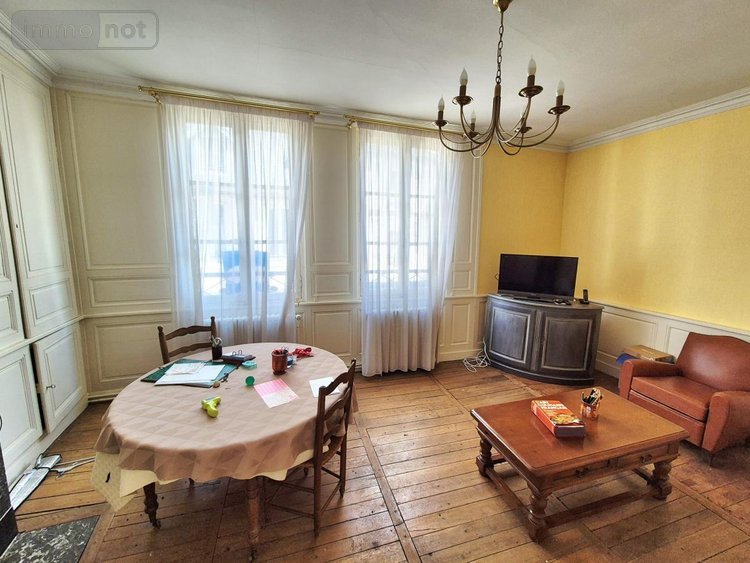 Immeuble a vendre Bar-sur-Seine 10110 Aube 203 m2  169000 euros