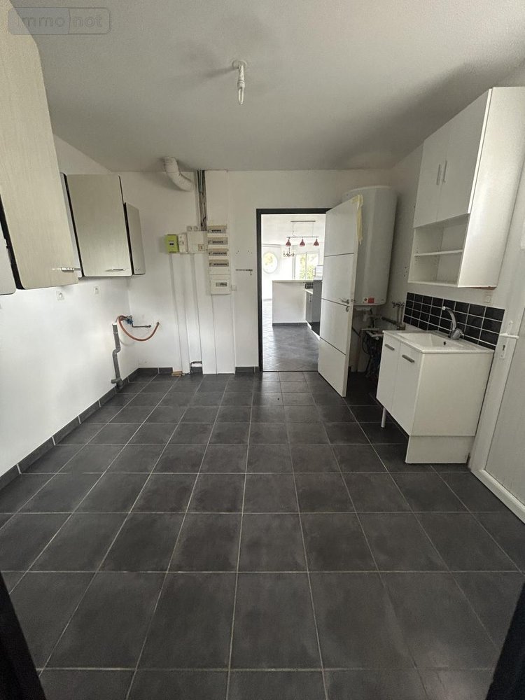 Location maison Quessoy 22120 Côtes-d'Armor 126 m2 7 pièces 1150 euros