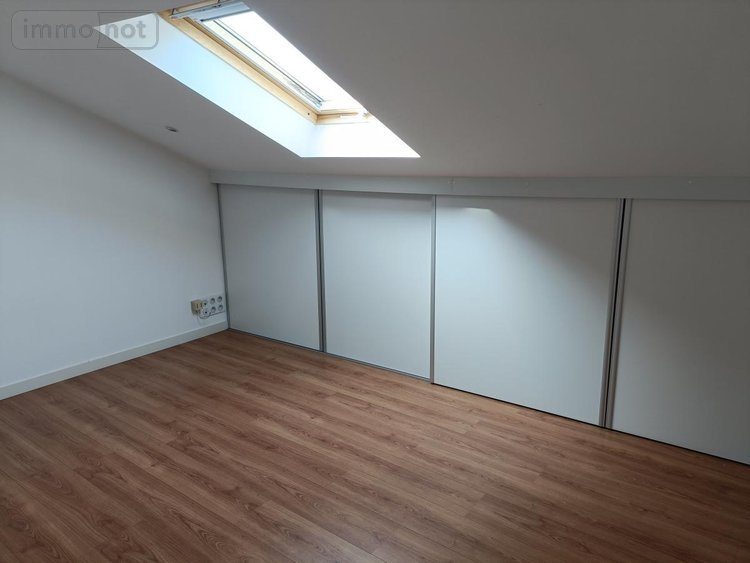 Location fonds et murs commerciaux Plémet 22210 Côtes-d'Armor 165 m2  1080 euros