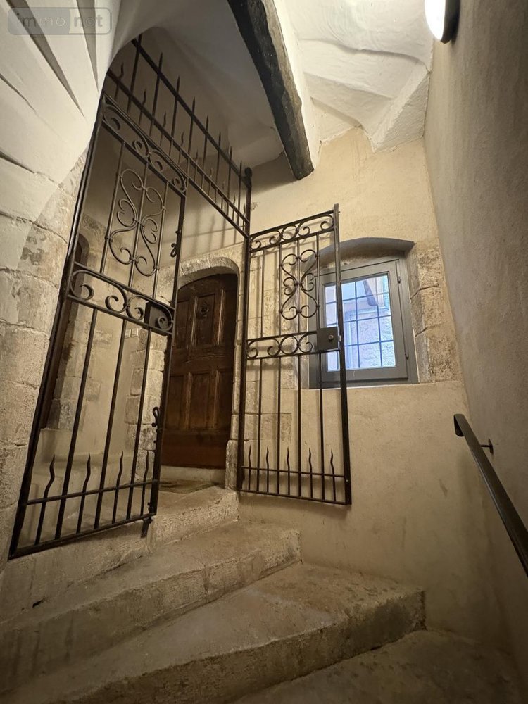Appartement a vendre Forcalquier 04300 Alpes-de-Haute-Provence 28 m2 1 pièce 92200 euros