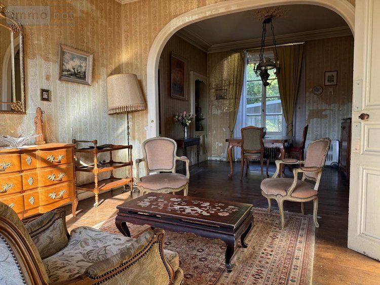 Maison a vendre Guingamp 22200 Côtes-d'Armor 243 m2 10 pièces 179512 euros