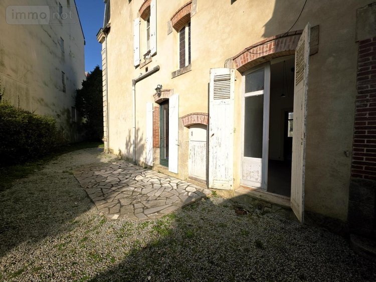 Immeuble a vendre Vannes 56000 Morbihan 247 m2  1138500 euros