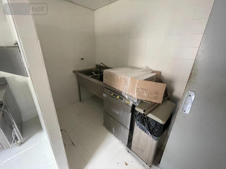 Fonds et murs commerciaux a vendre Saint-Chély-d'Apcher 48200 Lozère 65 m2  150000 euros