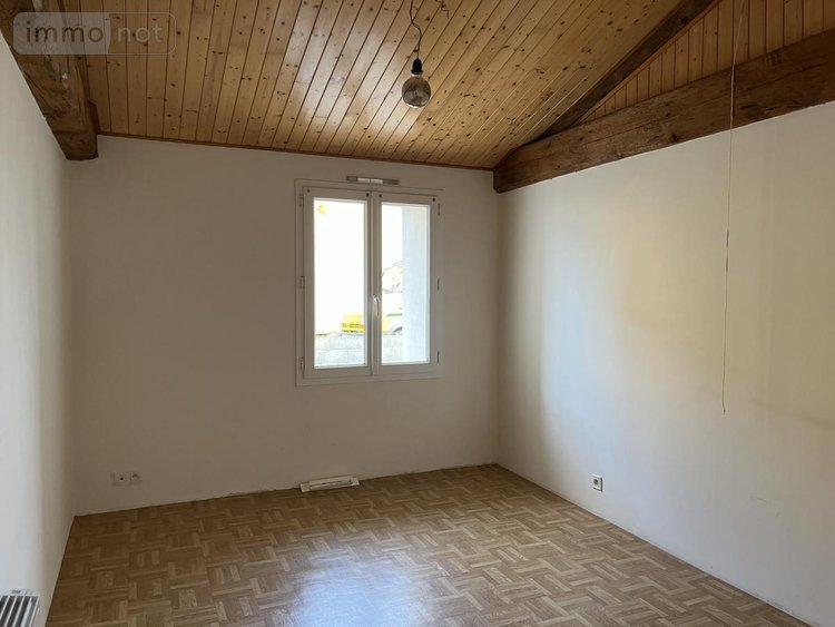 Maison a vendre Moreilles 85450 Vendée 198 m2 8 pièces 218400 euros