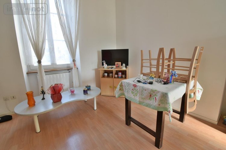 Immeuble a vendre Saint-Clément-de-la-Place 49370 Maine-et-Loire 99 m2  163800 euros