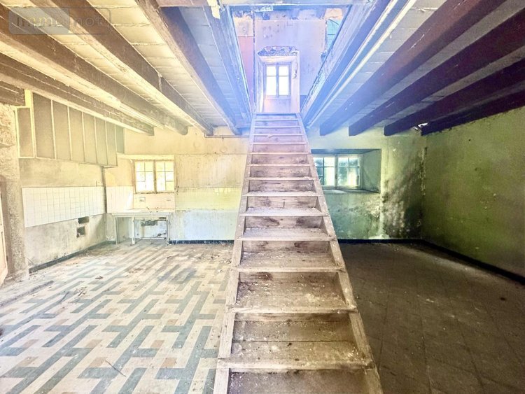 Maison a vendre Fournels 48310 Lozère 350 m2  158000 euros