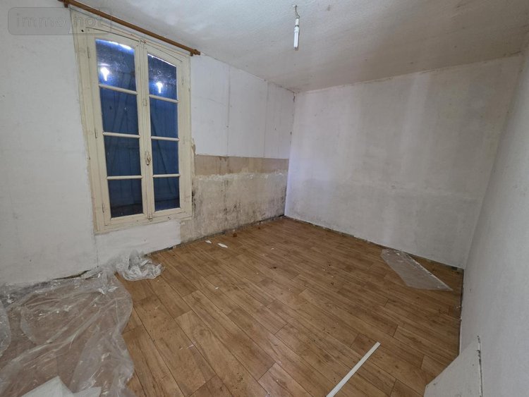 Immeuble a vendre Amilly 45200 Loiret 251 m2  159000 euros
