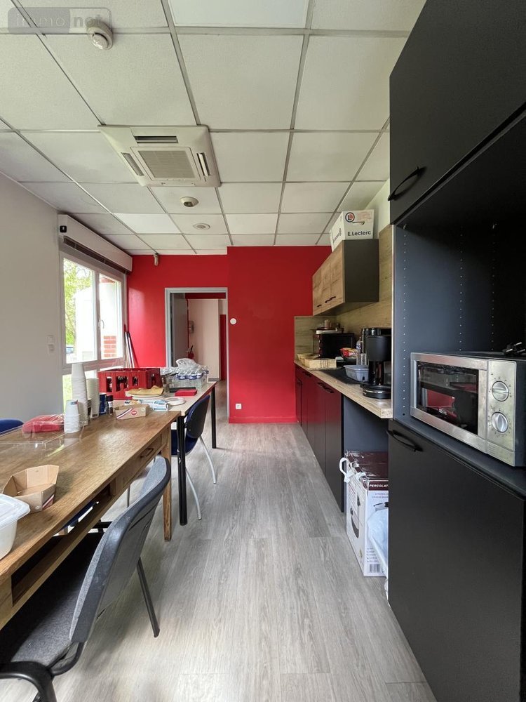 Fonds et murs commerciaux a vendre Laon 02000 Aisne 860 m2  999000 euros