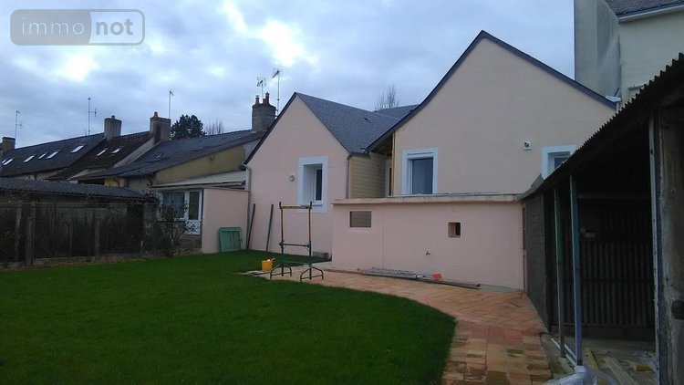 Location maison Parigné-l'Évêque 72250 Sarthe 90 m2 3 pièces 770 euros