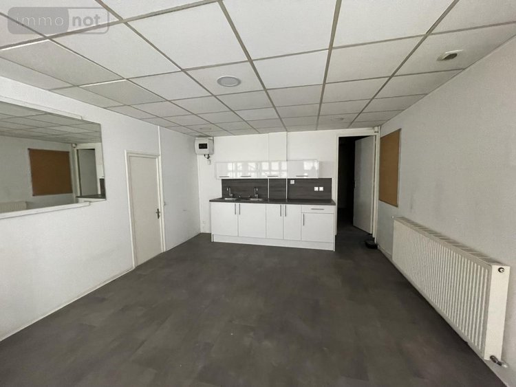 Fonds et murs commerciaux a vendre Rouen 76000 Seine-Maritime 204 m2  222600 euros