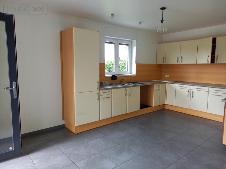 Location maison Colleret 59680 Nord 180 m2  1215 euros