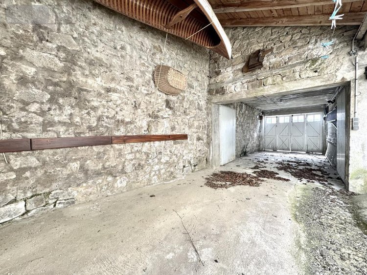 Maison a vendre Peyre en Aubrac 48130 Lozère 205 m2  180000 euros