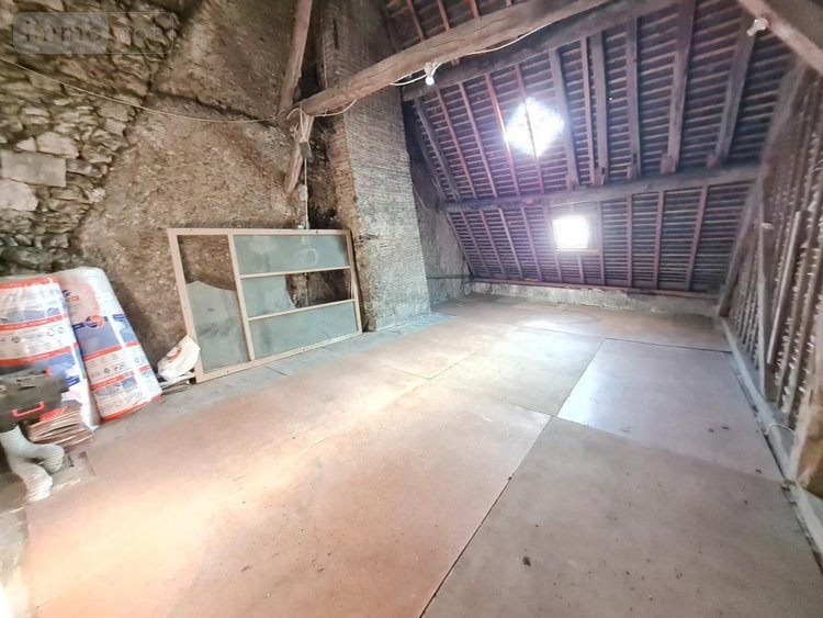 Immeuble a vendre Montoire-sur-le-Loir 41800 Loir-et-Cher 100 m2  99800 euros