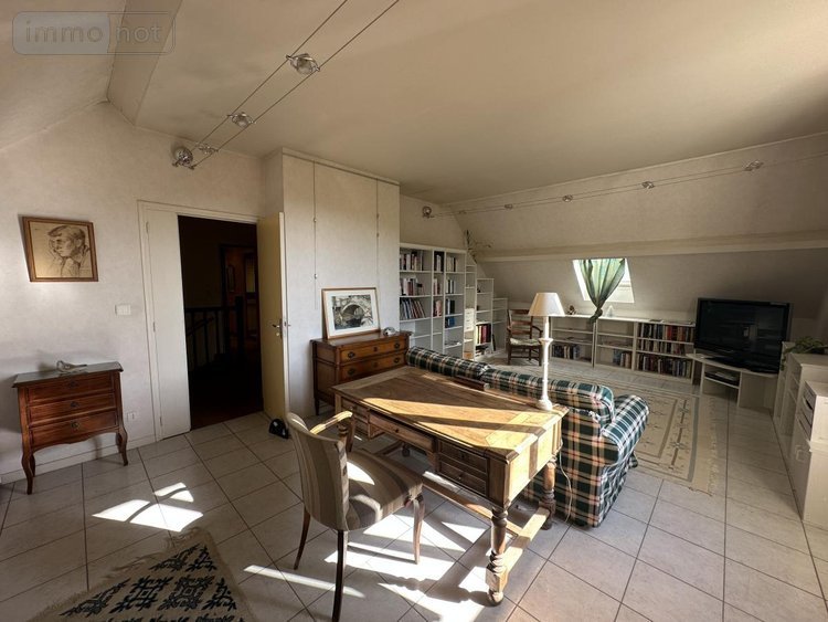 Maison a vendre Pradines 46090 Lot 185 m2 9 pièces 350000 euros