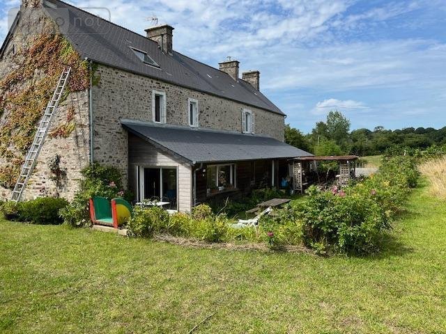 Maison a vendre Crasville 50630 Manche 250 m2 10 pièces 386900 euros
