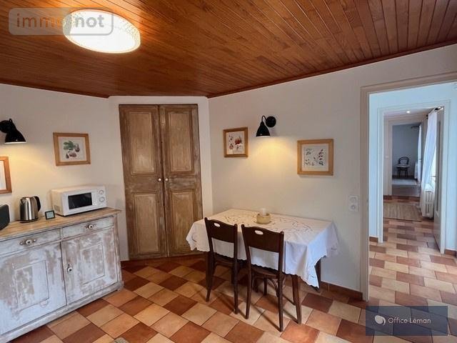 Immeuble a vendre Challex 01630 Ain 140 m2  584000 euros