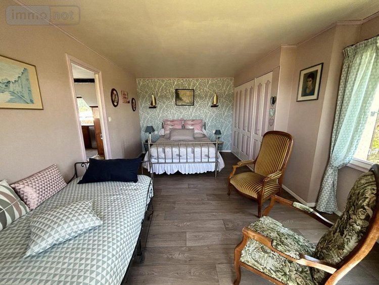 Viager maison Sauzon 56360 Morbihan 161 m2 8 pièces 100000 euros