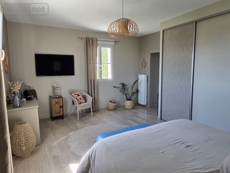 Maison a vendre Château-Gontier-sur-Mayenne 53200 Mayenne 193 m2 8 pièces 456200 euros