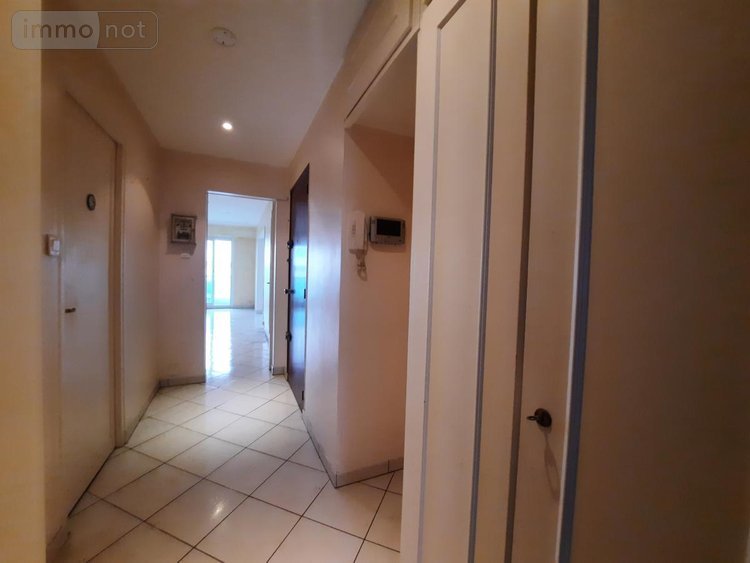 Appartement a vendre Saint-Gilles-Croix-de-Vie 85800 Vendée 65 m2 3 pièces 273000 euros