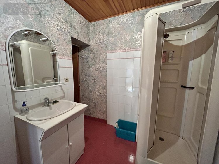 Immeuble a vendre Le Palais 56360 Morbihan 210 m2  579600 euros