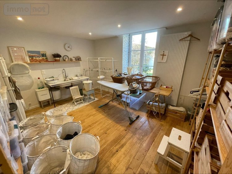 Maison a vendre Bourg-en-Bresse 01000 Ain 420 m2  450000 euros