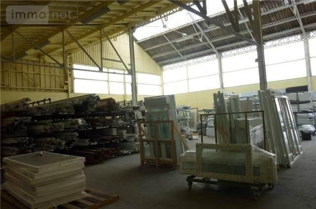 Location fonds et murs commerciaux Cambrai 59400 Nord 748 m2  1750 euros