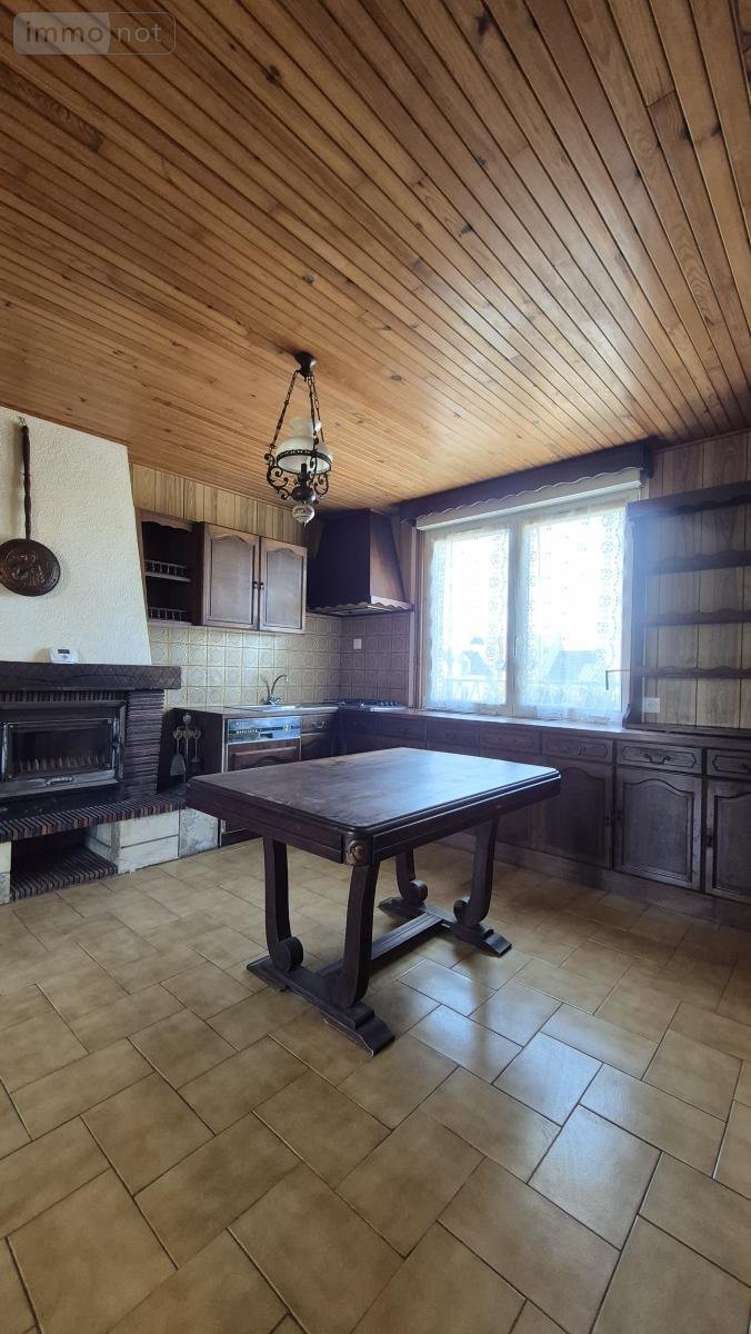Maison a vendre Lampaul-Guimiliau 29400 Finistère 114 m2 6 pièces 167200 euros