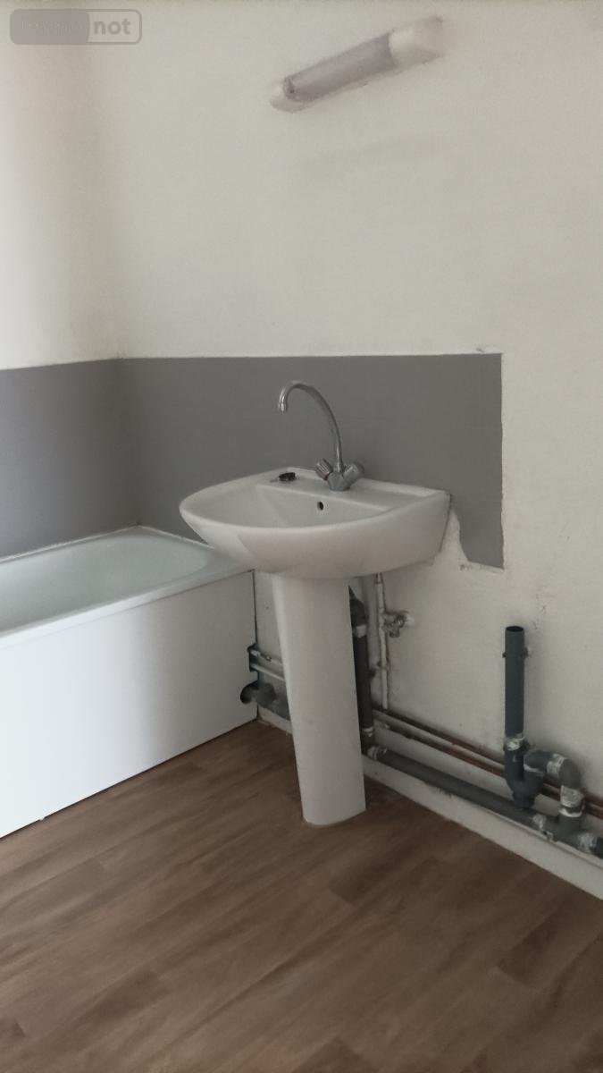 Location appartement Le Petit-Quevilly 76140 Seine-Maritime 53 m2 2 pièces 670 euros